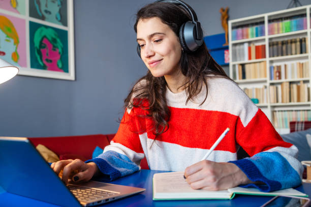 Soredi Touch Systems | AI in Education: Balancing Automation with Human Tutoring